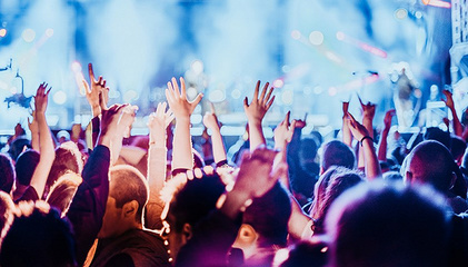 地方新聞精選 陜西嚴禁大型演出假唱，深圳擬放寬車牌申請，網絡文化經營受關注